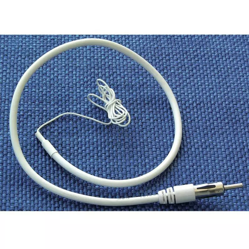 ANTENNE AM/FM NAVSOUND 1 ANTENNE AM/FM NAVSOUND